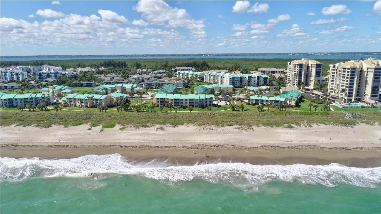 Beach Getaway - Ocean Beach, Tennis, Golf, Pool With Tiki Bar フォート・ピアス エクステリア 写真